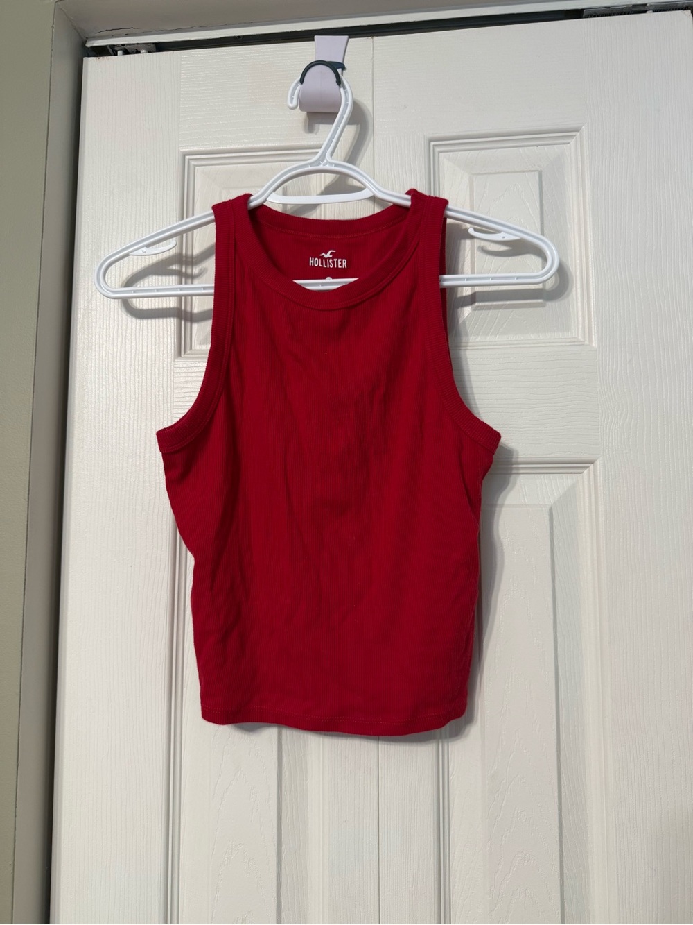 Hollister Red Ribbed Cropped Tank